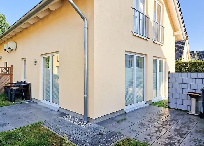 Karlshagen, Zur Reling بيت للعطل *